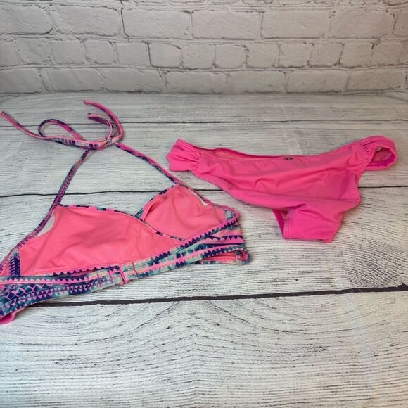 Pink Victoria’s Secret Multicolor Swim Set size XS - Picture 3 of 5